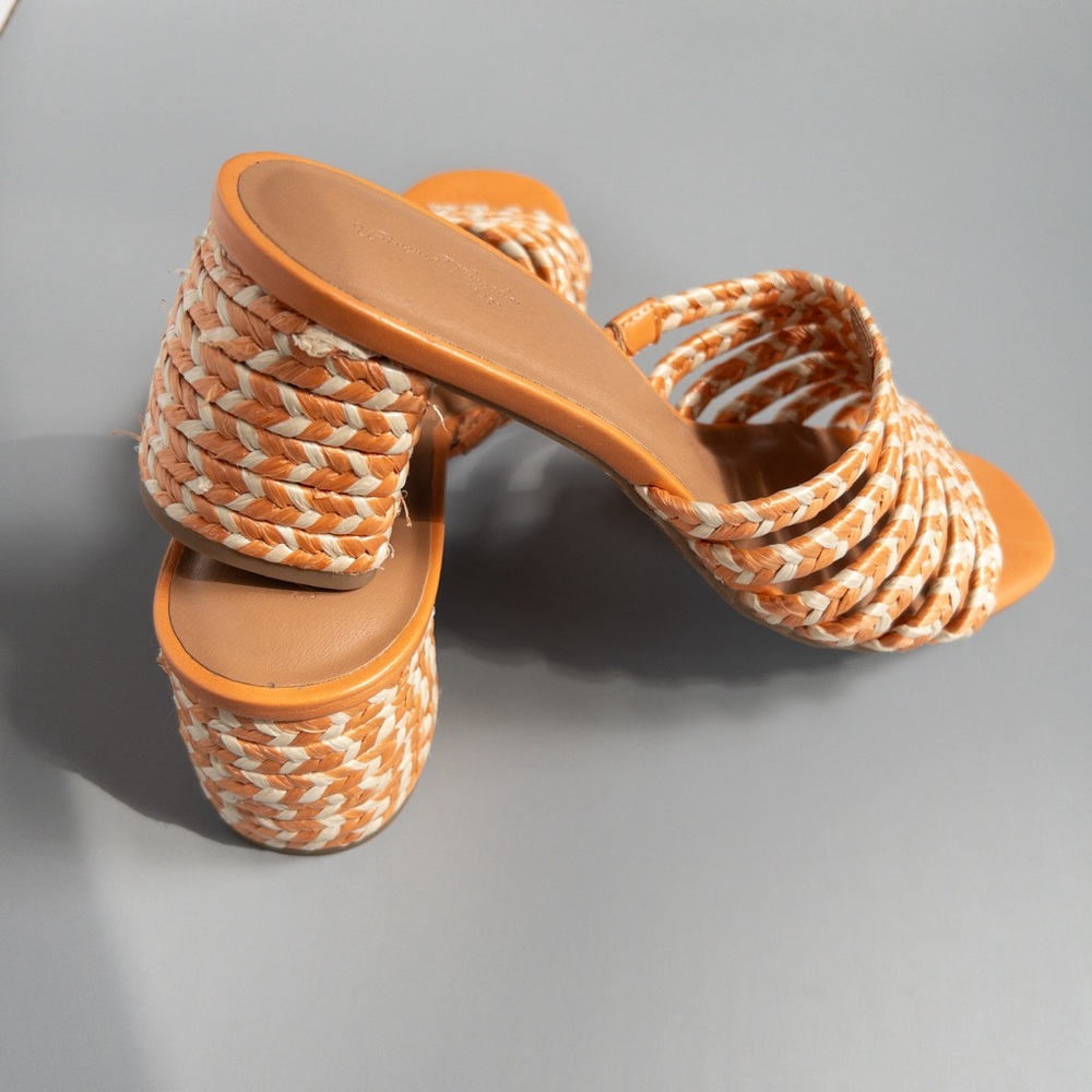 Orange braided sandal for vacation or the island - Picture 4 of 4
